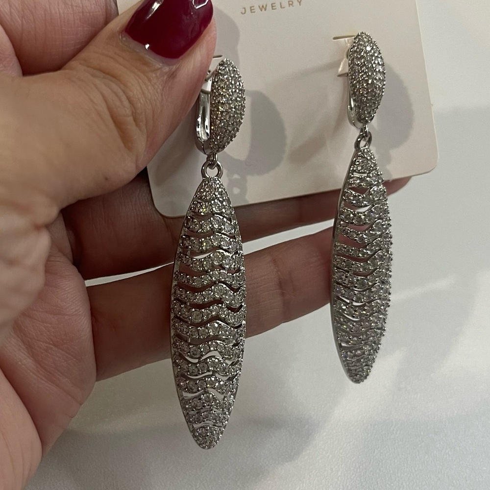 Classy Vintage Style 18k White Gold Plated Zircon Dangle Earrings